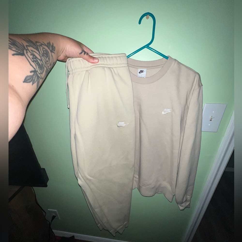Nike Sweatsuit